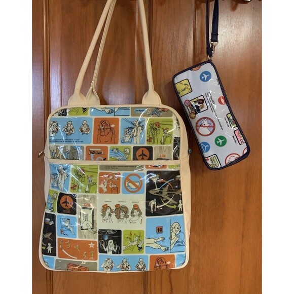 TransVersion Tote Bag & Make Up Bag Set Retro Airline Flight Attendant Traveler - Picture 3 of 16